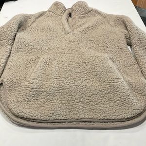 32Heat  Sherpa pull over. . CH/S. In great condition.